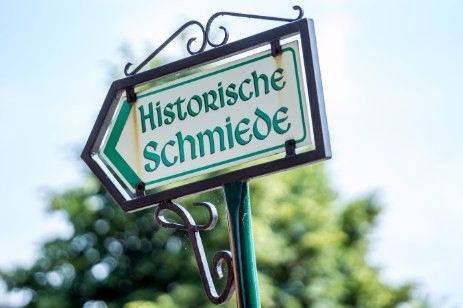 Schild Historische Schmiede